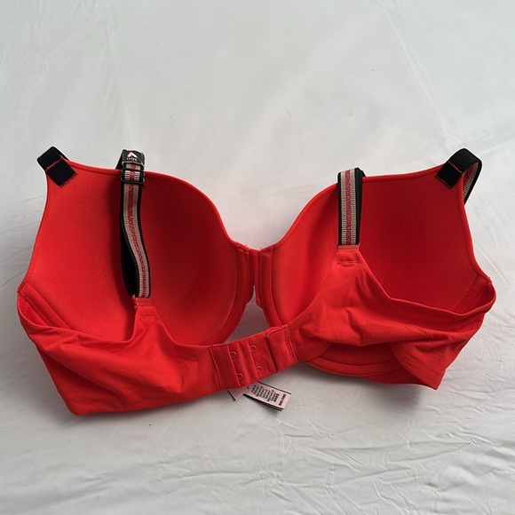Victoria’s Secret Lightly Lined Full Coverage Convertible T-Shirt bra red black - Picture 6 of 7